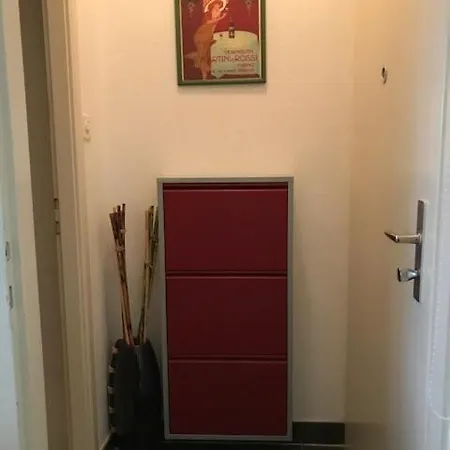 Charming Metro Stop Delice Apartamento Lausana