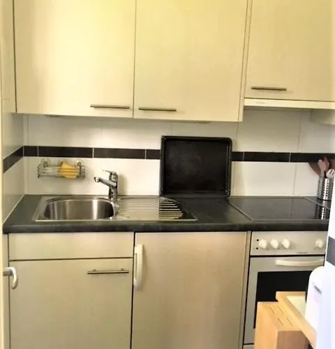 Charming Metro Stop Delice